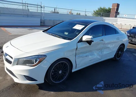 2014 Mercedes-Benz Cla 250 z USA, uszkodzony, nr VIN WDDSJ4EB6EN132042